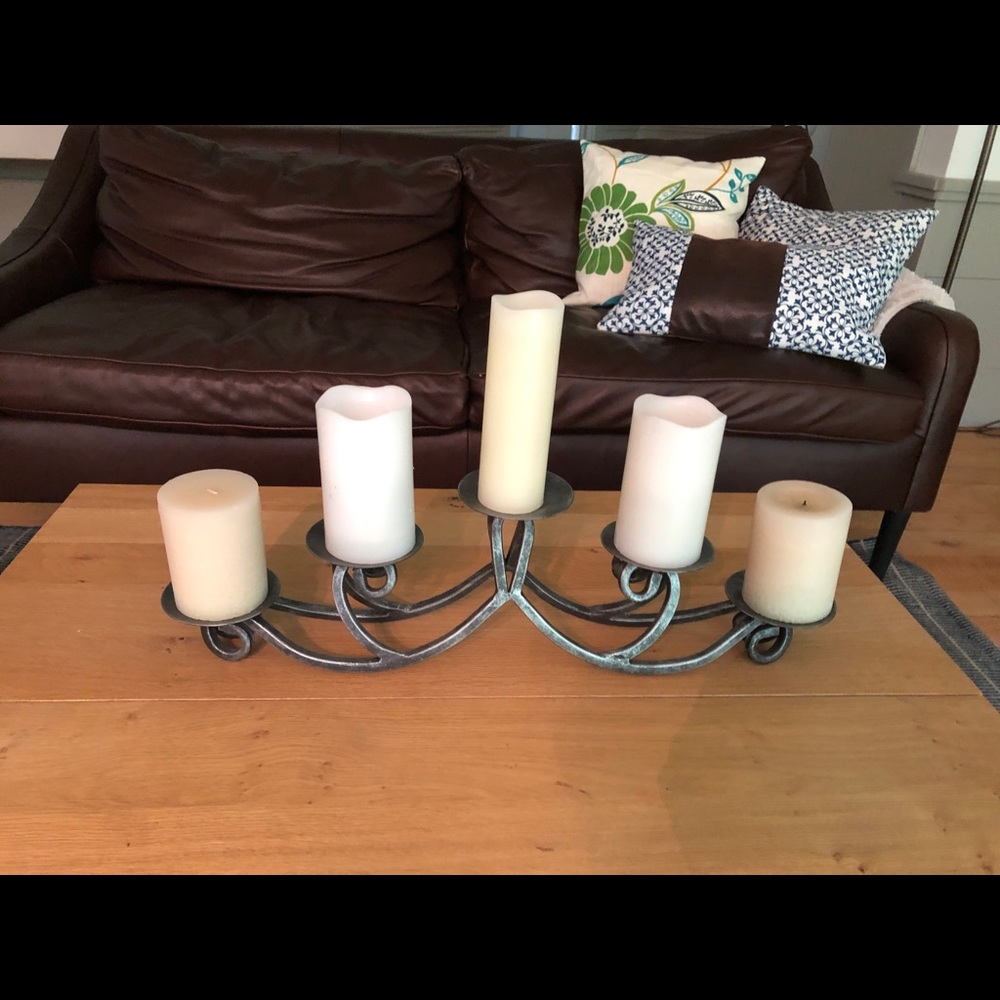 EUC 5-Pillar Metal Tabletop Candle Holder
